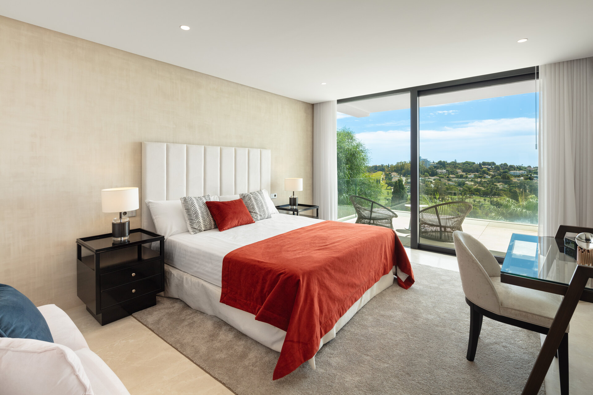 Symphony of beauty and functionality in El Paraiso