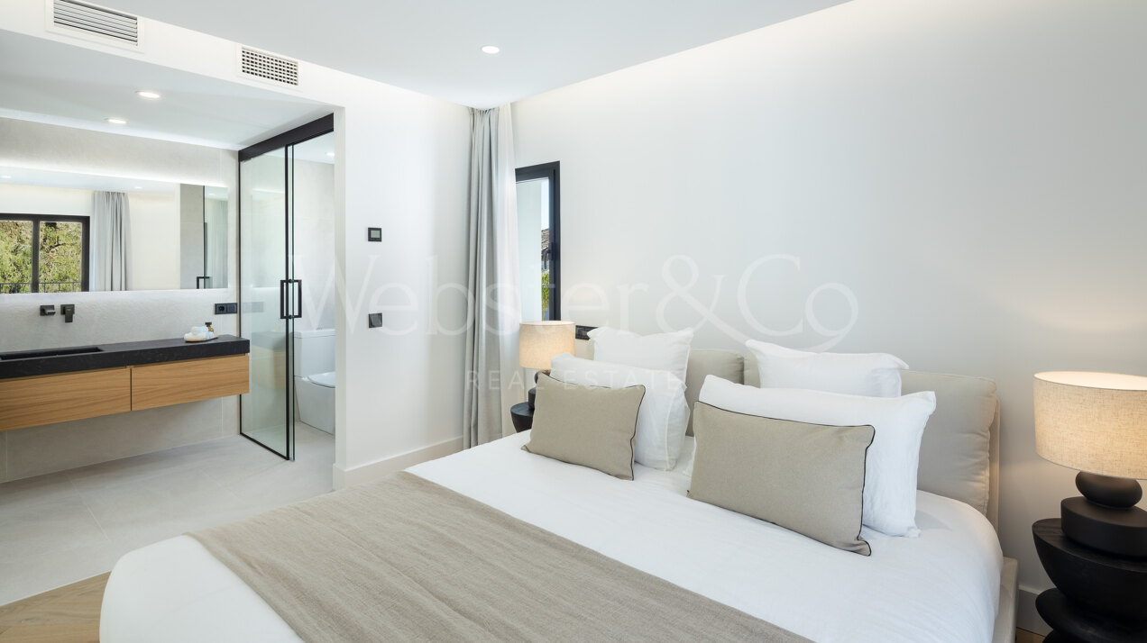 Breathtaking panoramic views offer total tranquility