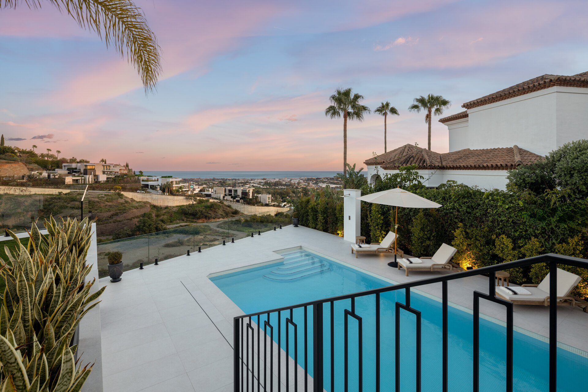 Breathtaking panoramic views offer total tranquility