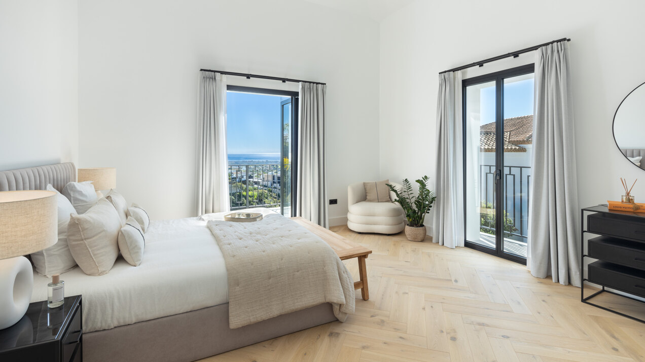 Breathtaking panoramic views offer total tranquility