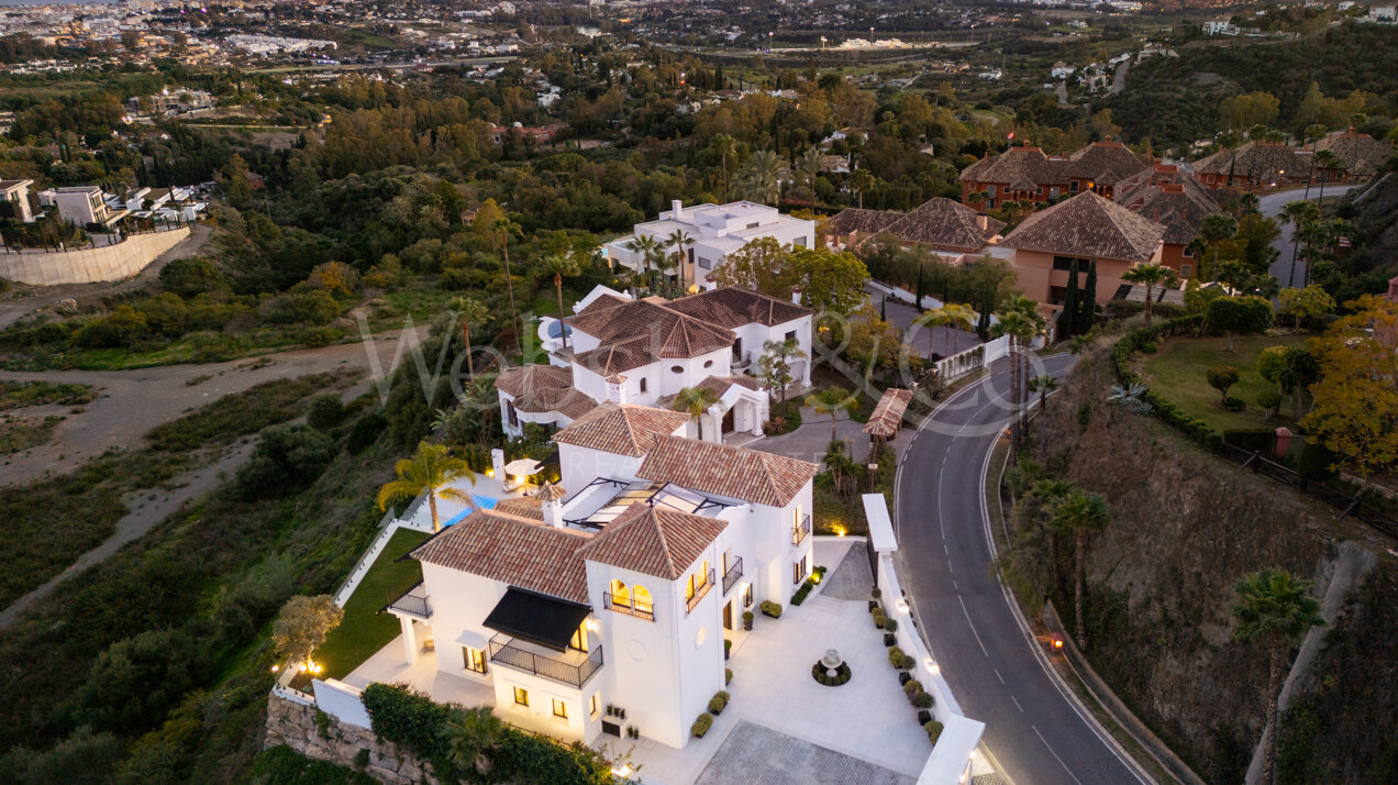 Breathtaking panoramic views offer total tranquility