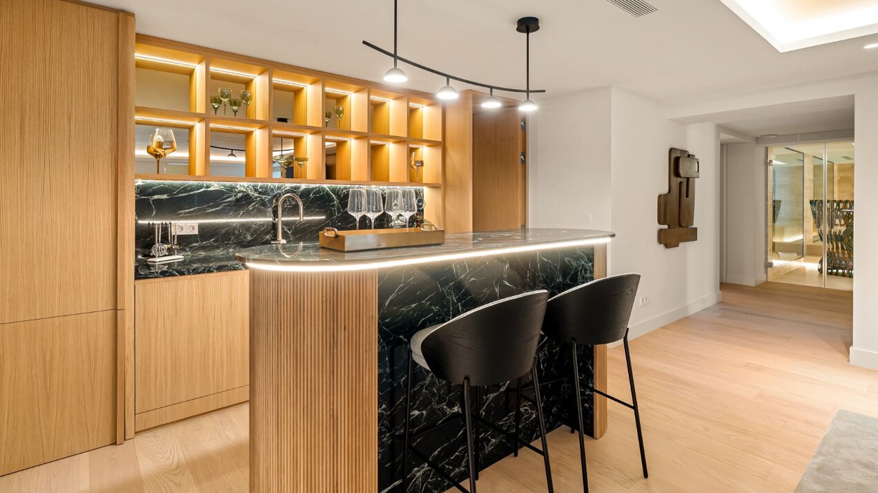 Hogar encantador que irradia elegancia y estilo