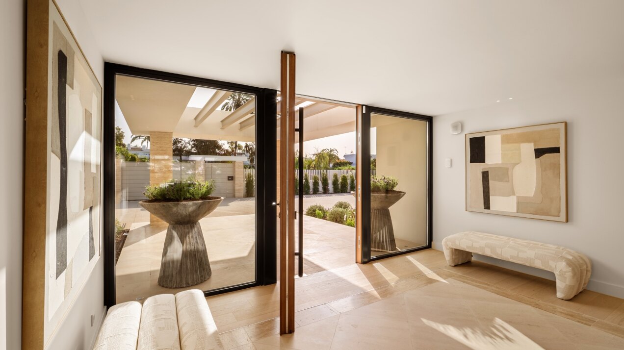 Hogar encantador que irradia elegancia y estilo