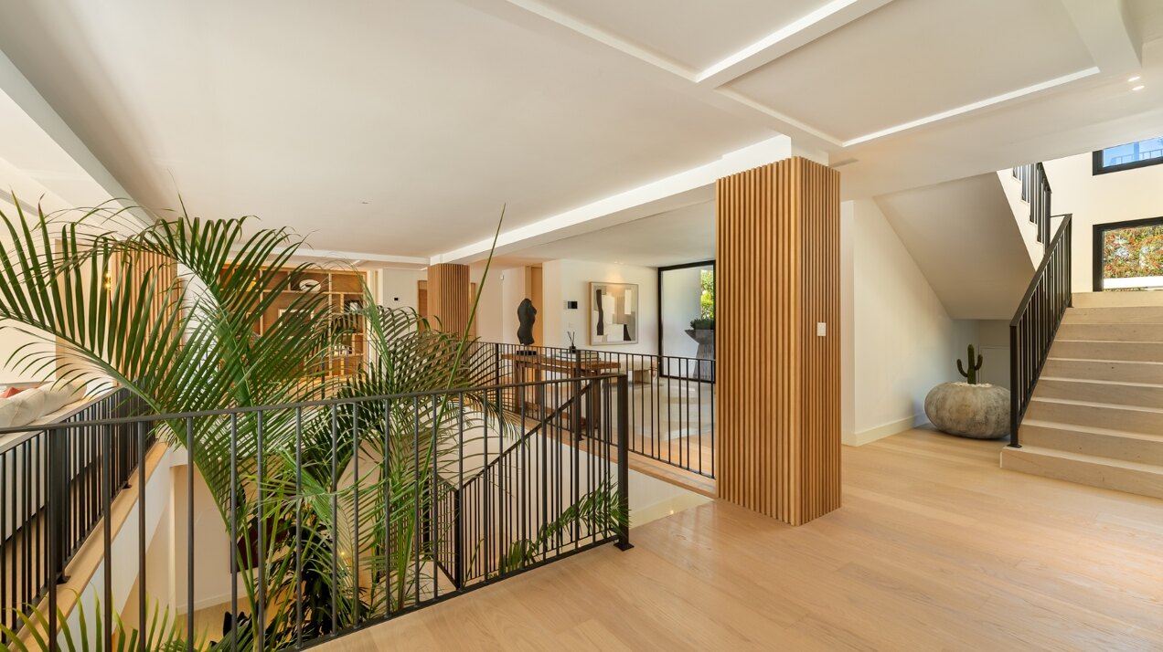 Hogar encantador que irradia elegancia y estilo