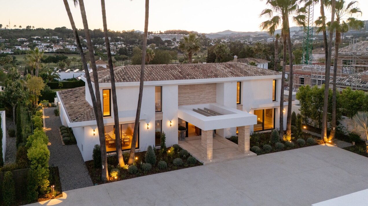 Hogar encantador que irradia elegancia y estilo