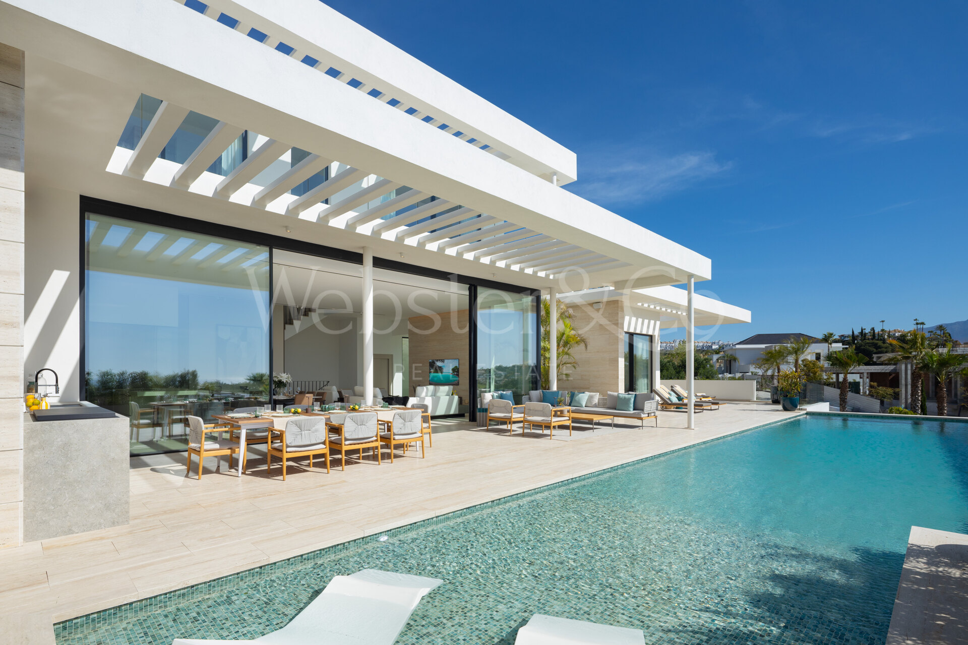 Nueva villa que cautiva con sus vistas panorámicas