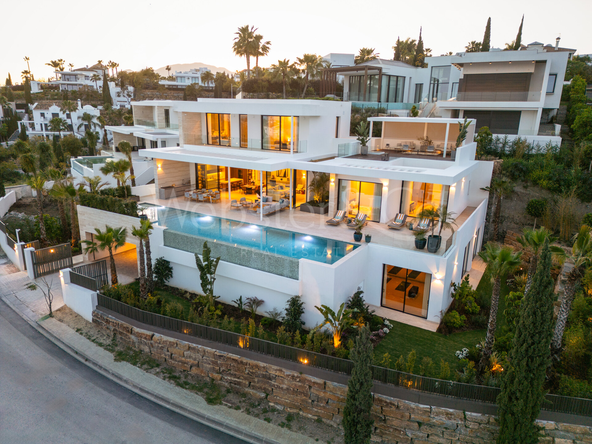 Nueva villa que cautiva con sus vistas panorámicas