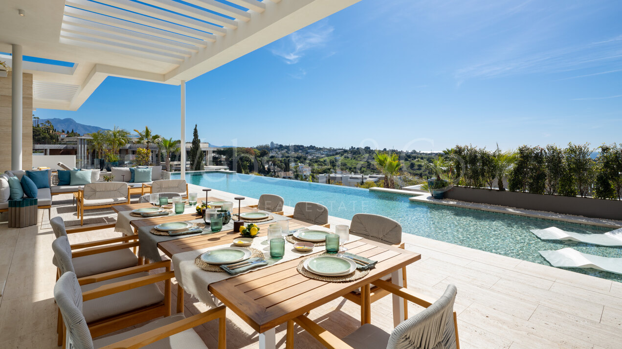 Nueva villa que cautiva con sus vistas panorámicas