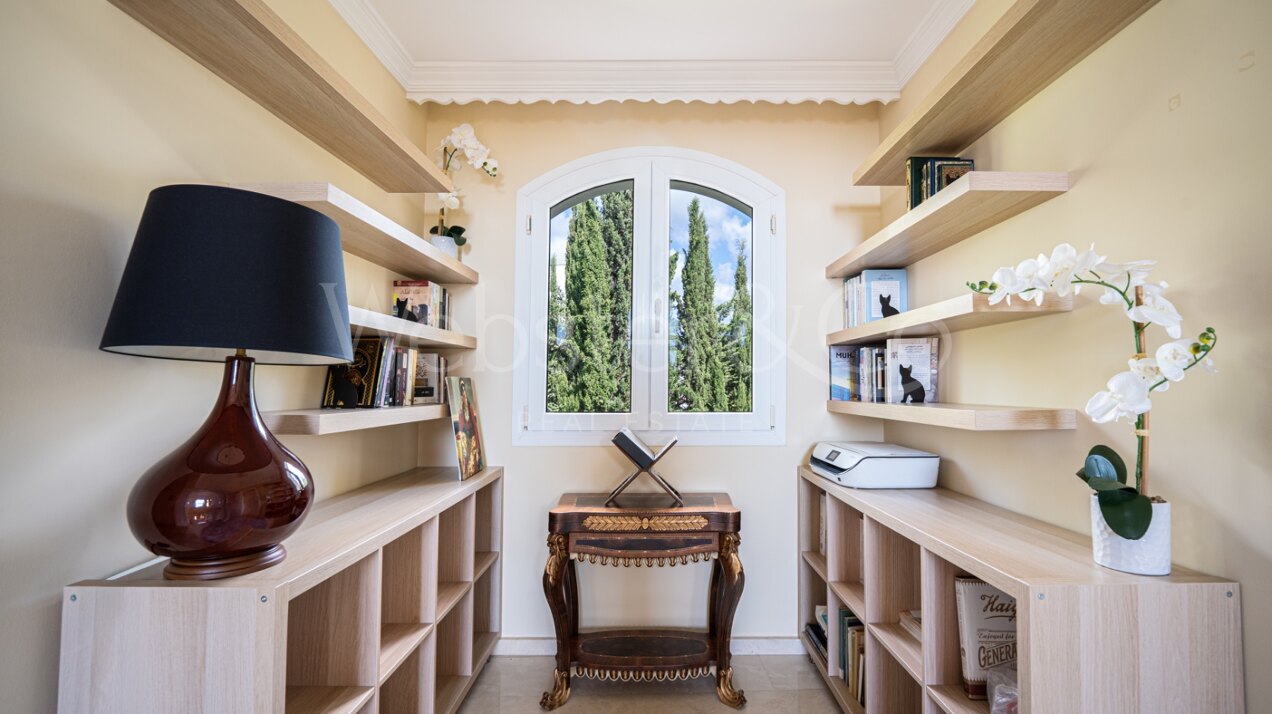 Villa Nazarí - Mediterranean Elegance, Estepona