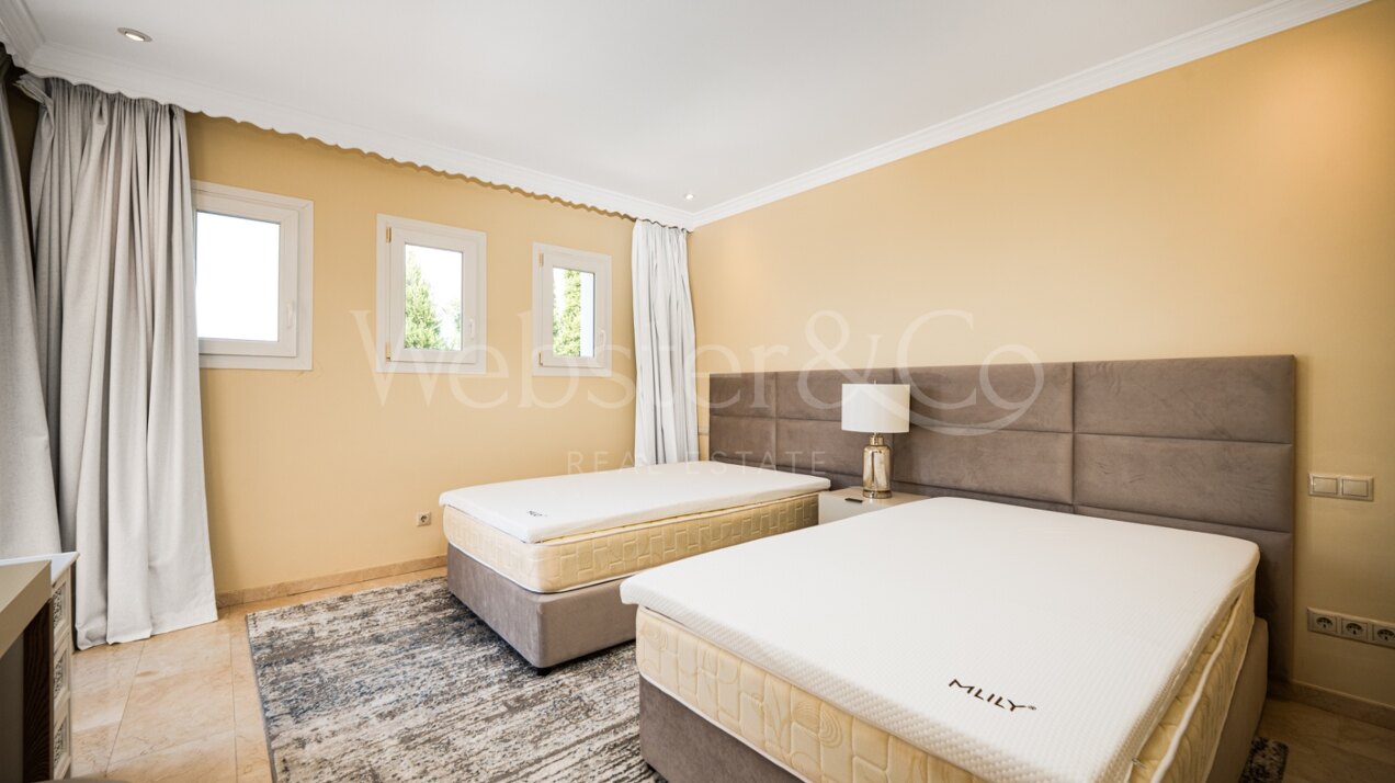 Villa Nazarí - Mediterranean Elegance, Estepona