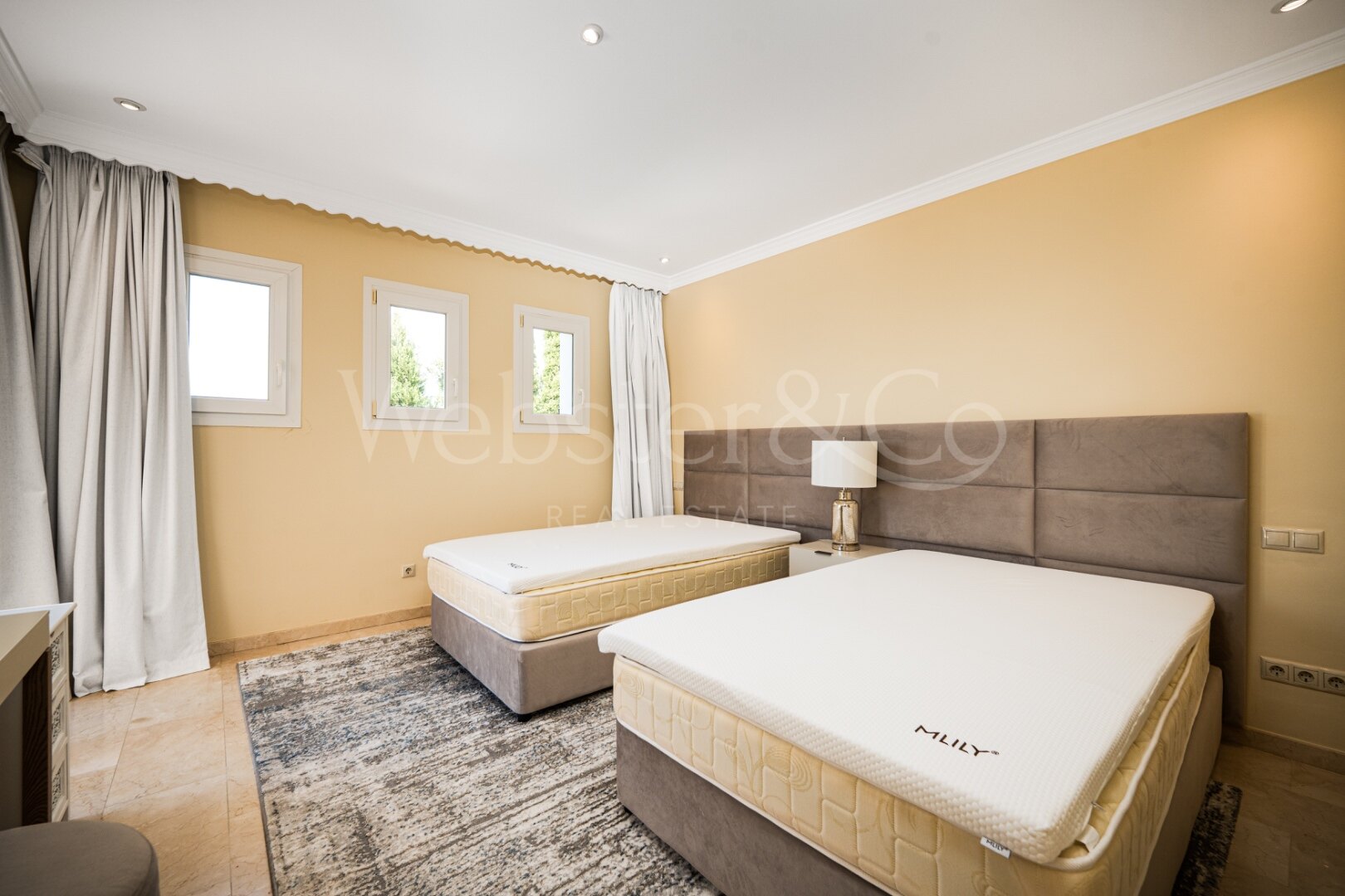 Villa Nazarí – Elegancia Mediterránea, Estepona