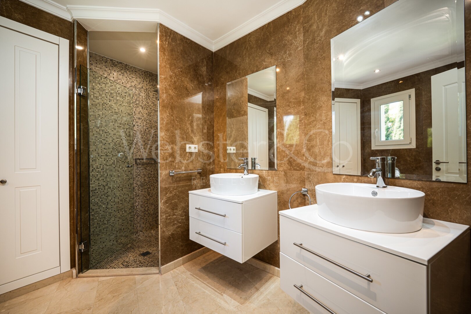 Villa Nazarí – Elegancia Mediterránea, Estepona