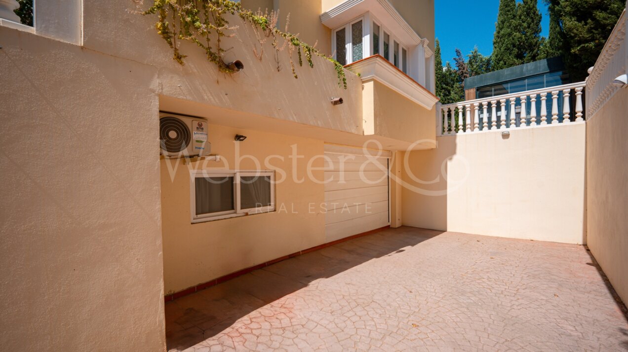 Villa Nazarí - Mediterranean Elegance, Estepona