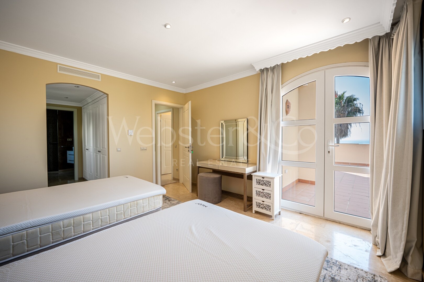 Villa Nazarí – Elegancia Mediterránea, Estepona