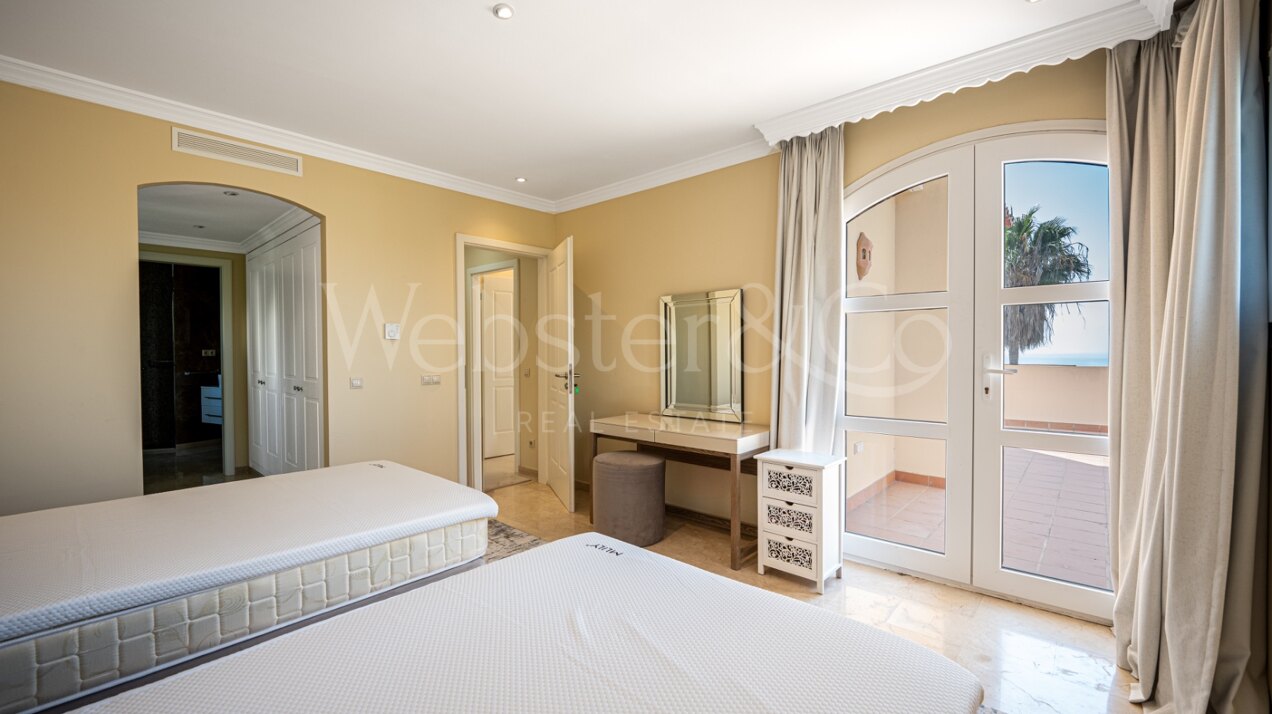 Villa Nazarí - Mediterranean Elegance, Estepona