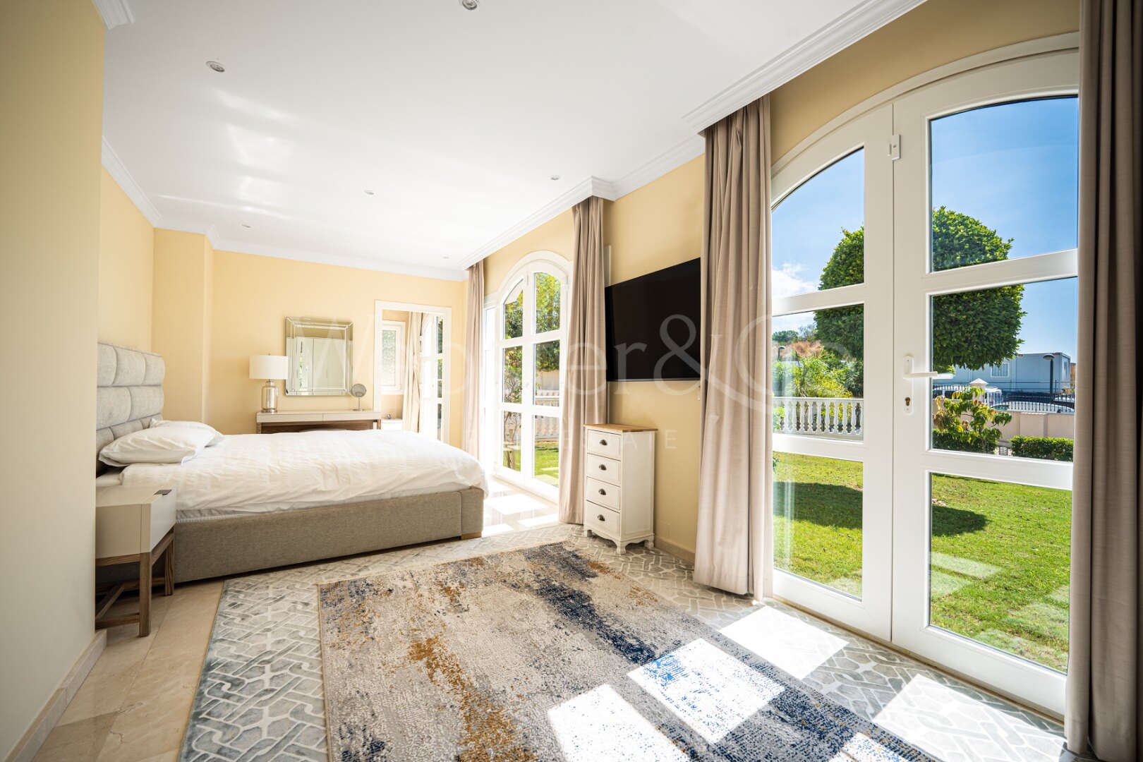 Villa Nazarí – Elegancia Mediterránea, Estepona