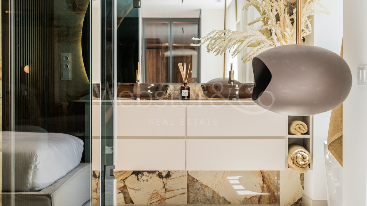 Dazzling 3 bed apartment is epitome of luxury