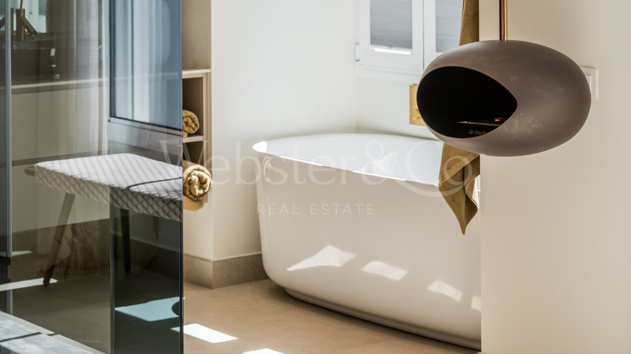 Dazzling 3 bed apartment is epitome of luxury