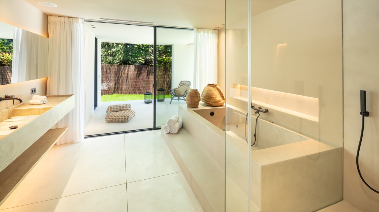 Exceptional contemporary home in Nueva Andalucia