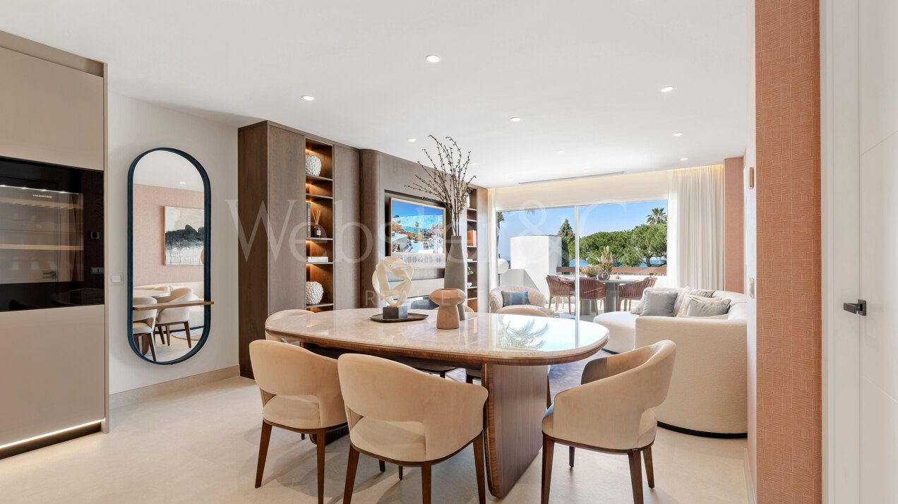 Elegant beachfront apartment in gated community