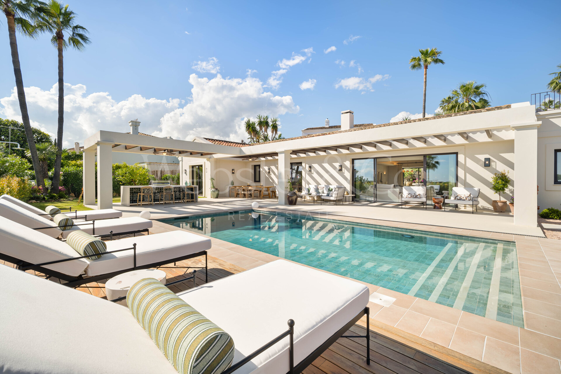 Exquisite single-level villa in renowned Golf Valley