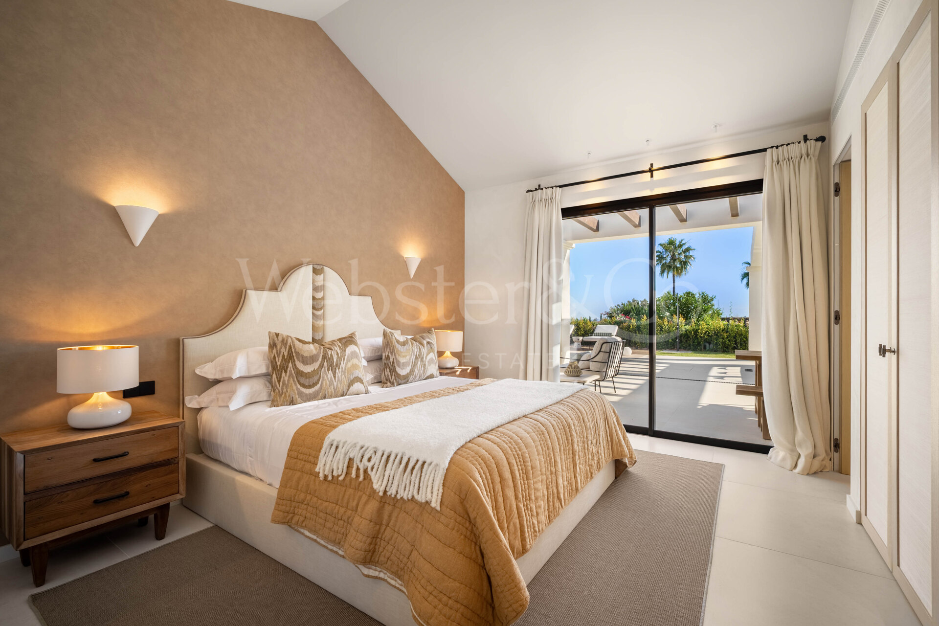 Exquisite single-level villa in renowned Golf Valley