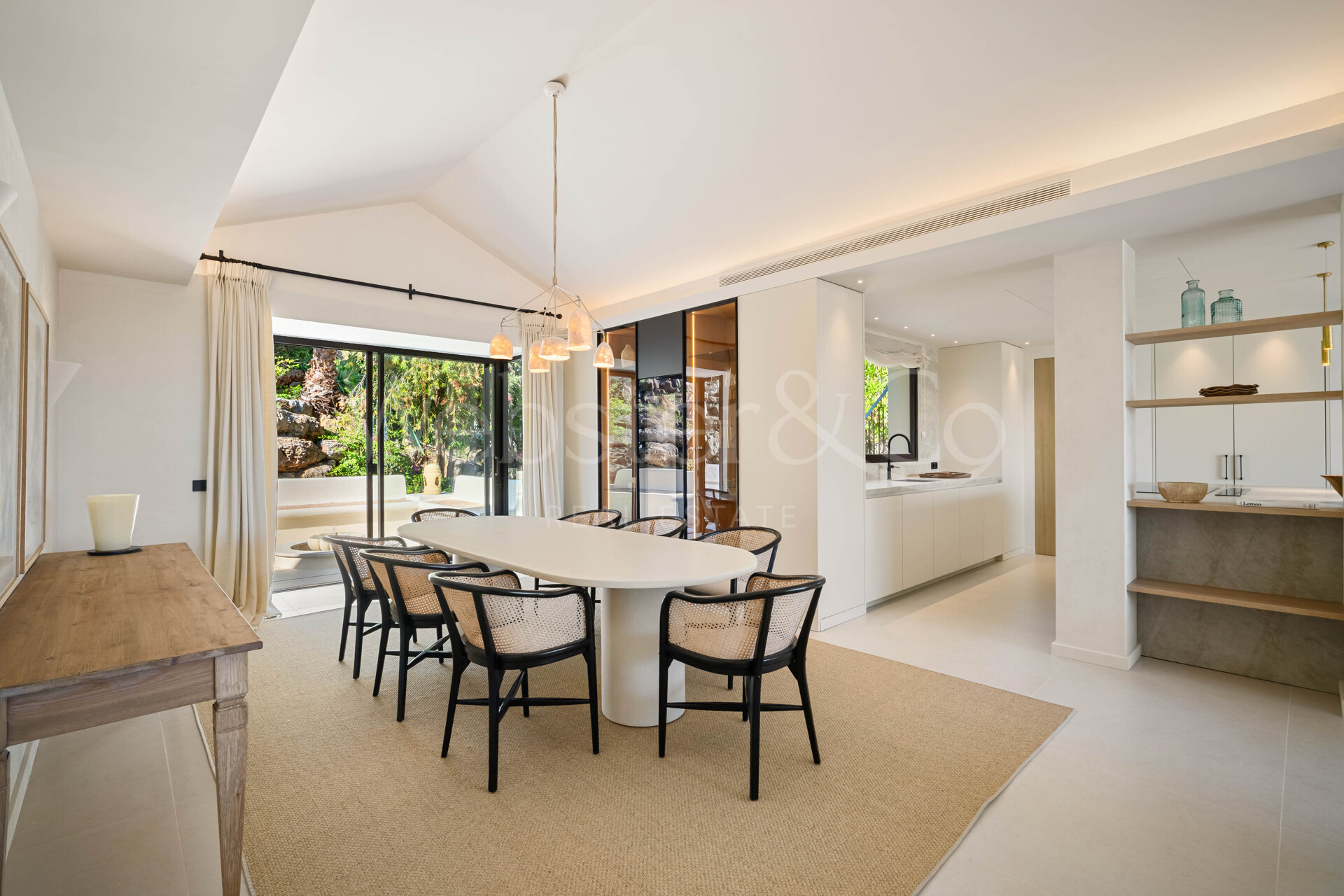 Exquisite single-level villa in renowned Golf Valley