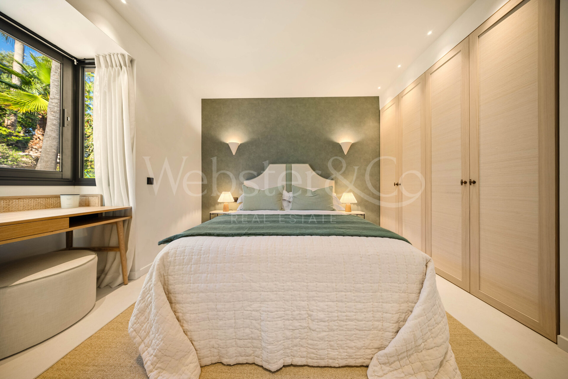 Exquisite single-level villa in renowned Golf Valley