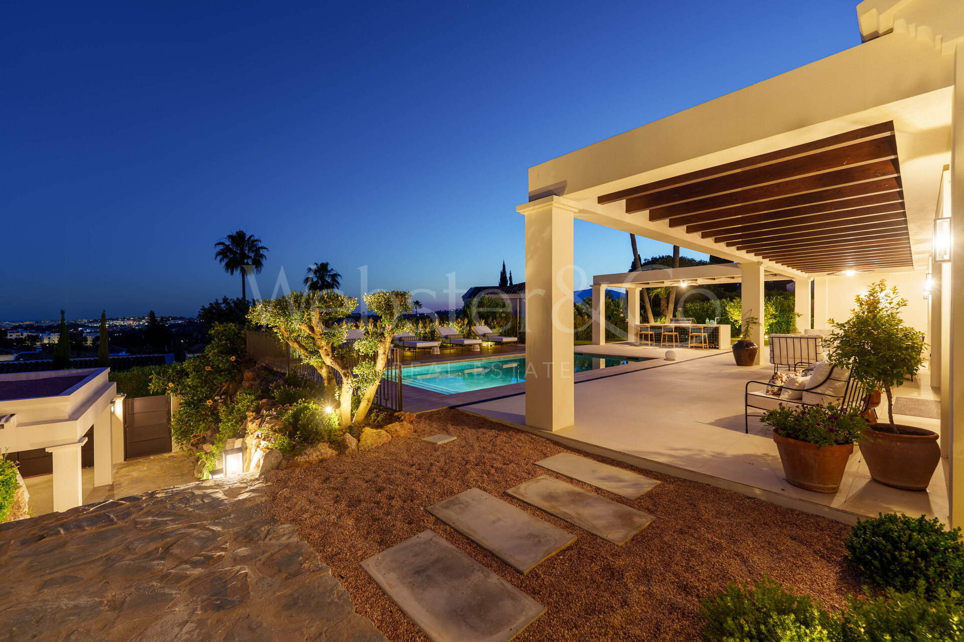 Exquisite single-level villa in renowned Golf Valley