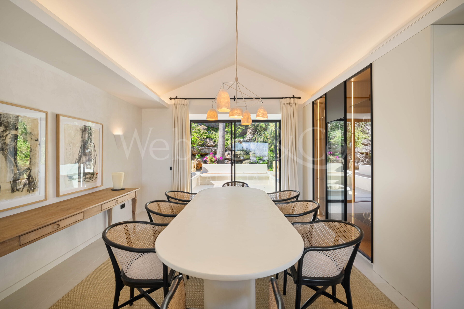 Exquisite single-level villa in renowned Golf Valley