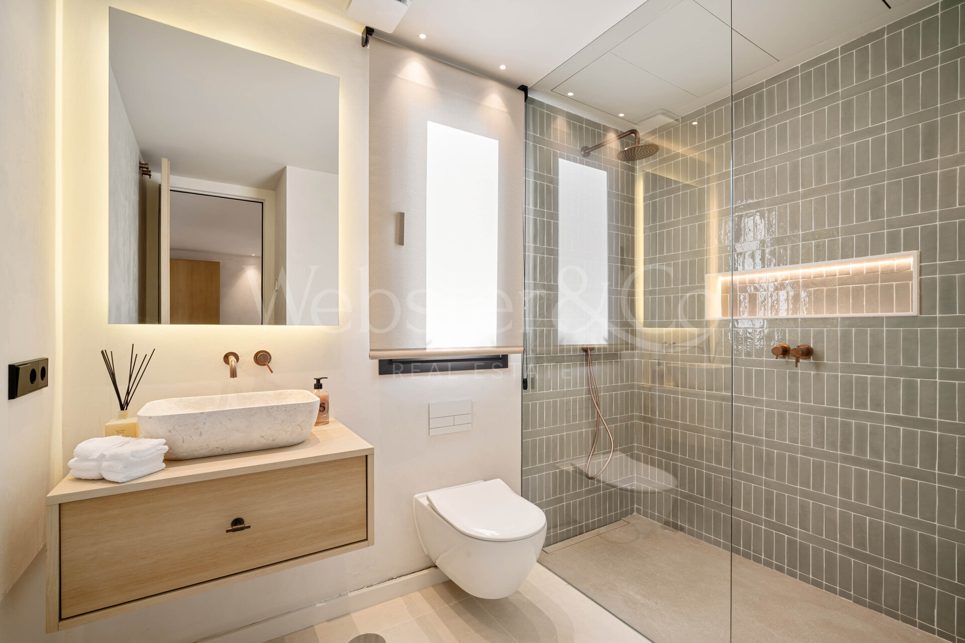 Exquisite single-level villa in renowned Golf Valley