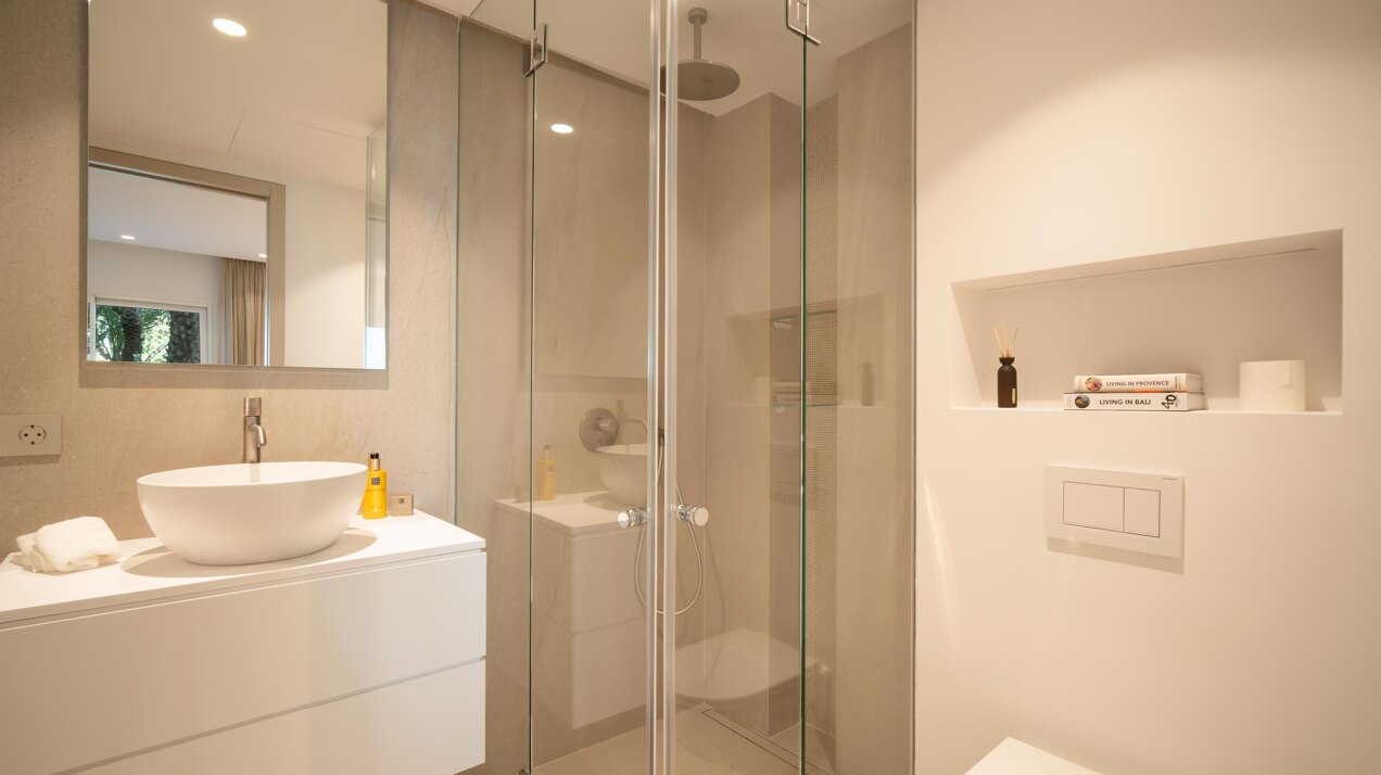 Impeccable Puente Romano apartment embodies luxury