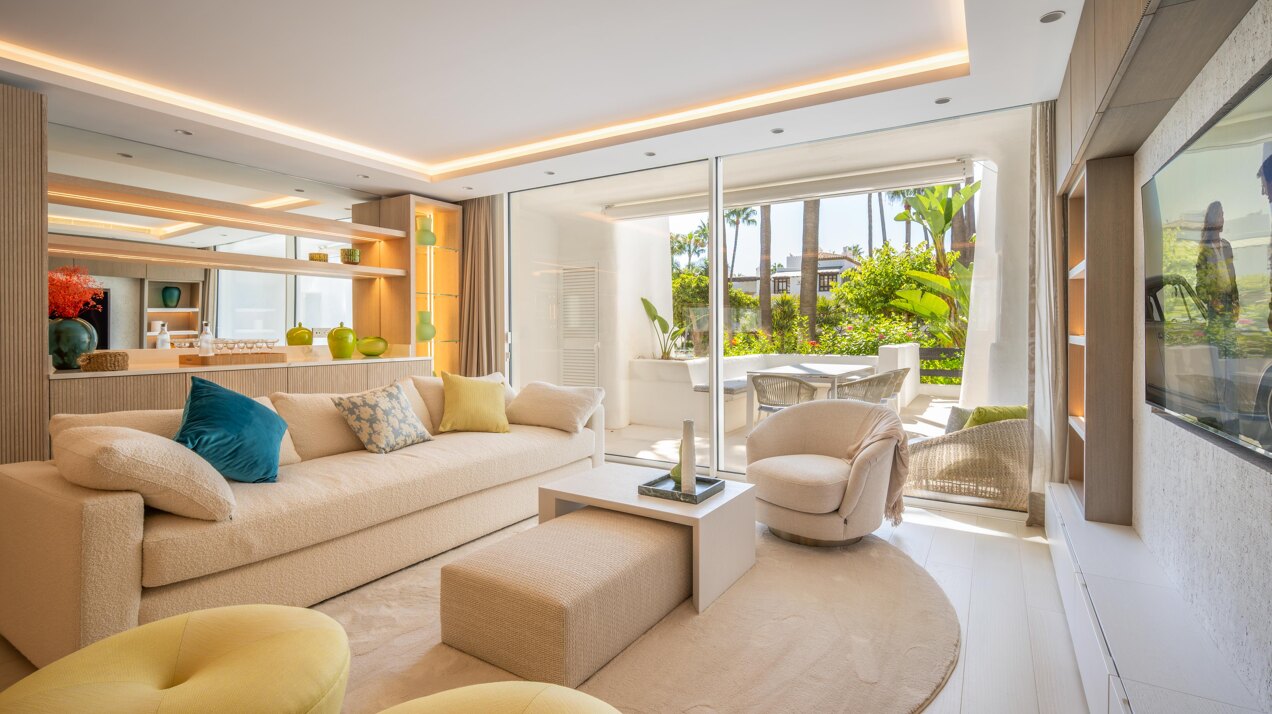 Impeccable Puente Romano apartment embodies luxury