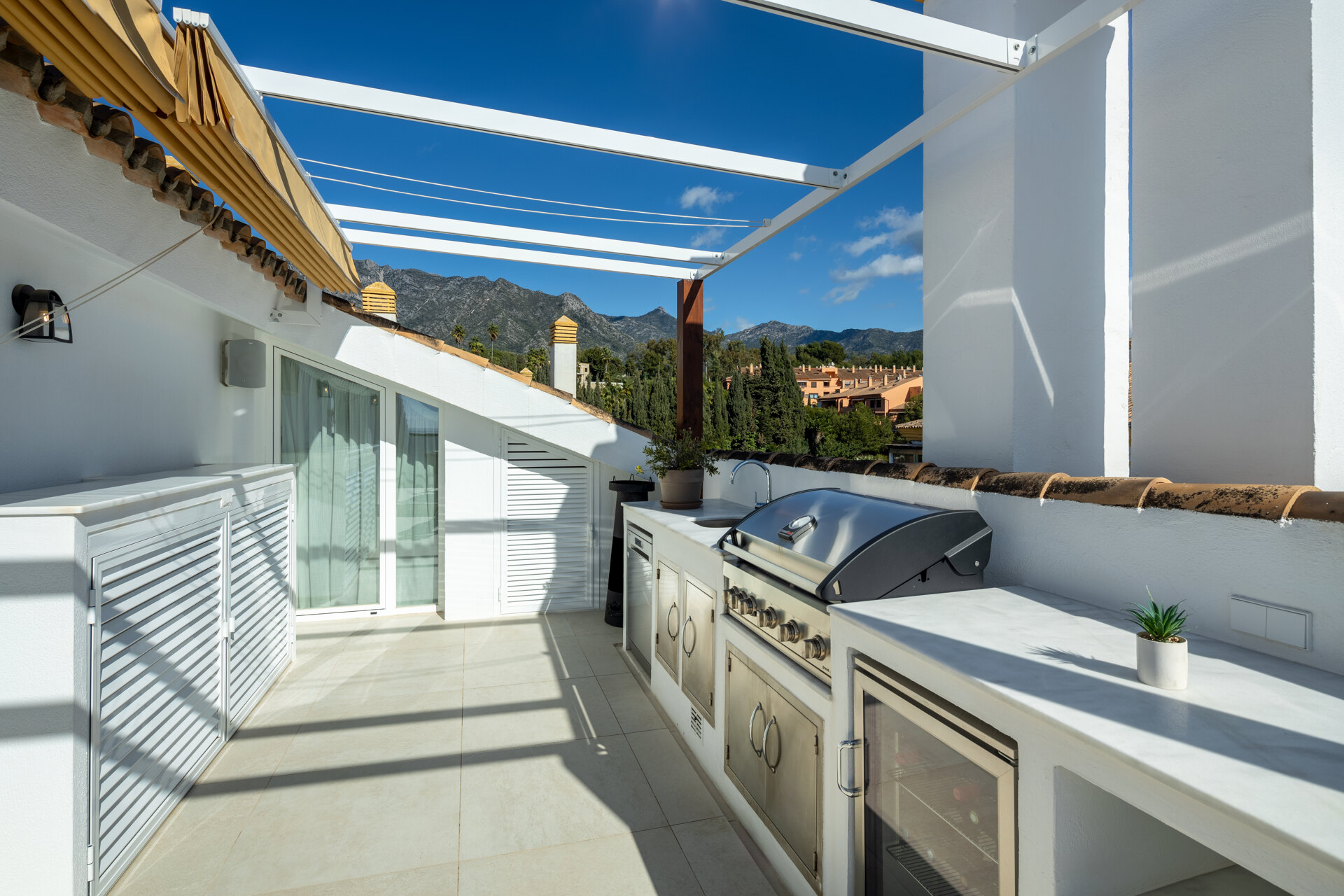 Fantastic duplex penthouse with panoramic views