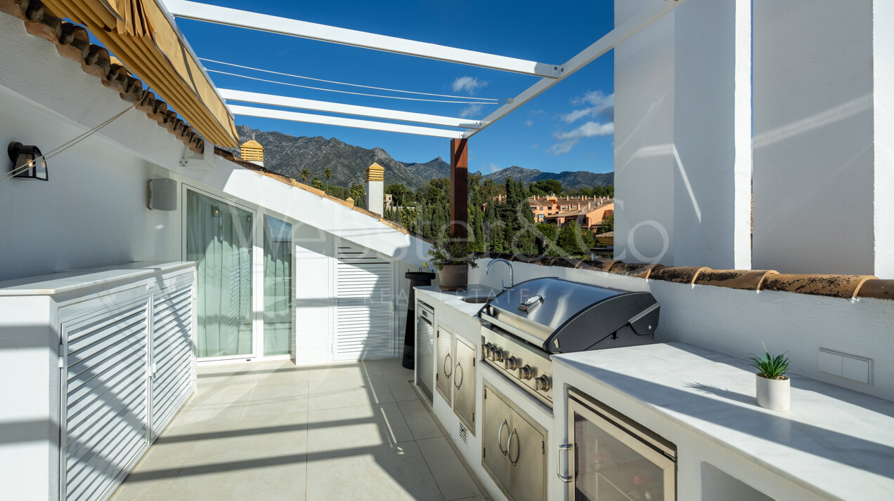 Fantastic duplex penthouse with panoramic views