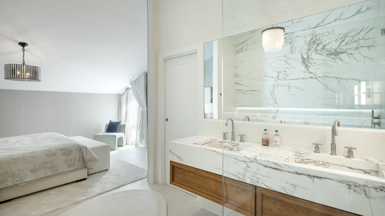 Fantastic duplex penthouse with panoramic views