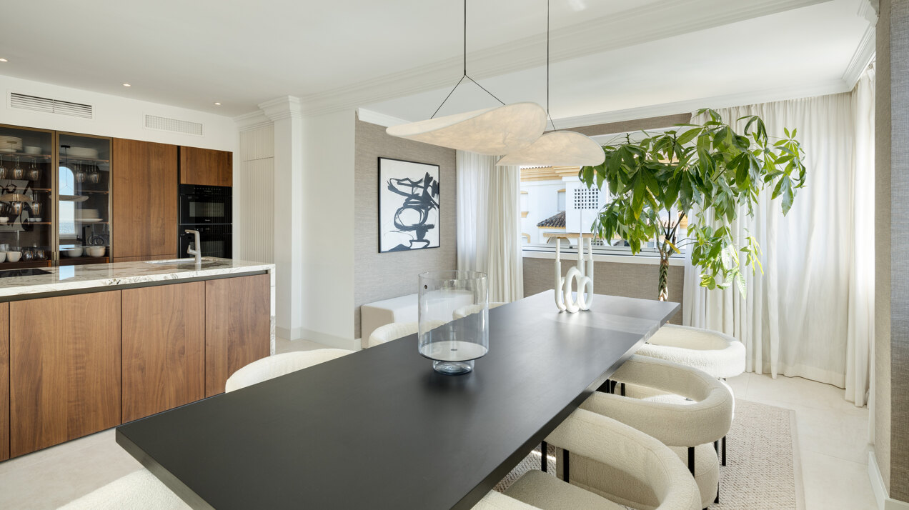 Fantastic duplex penthouse with panoramic views