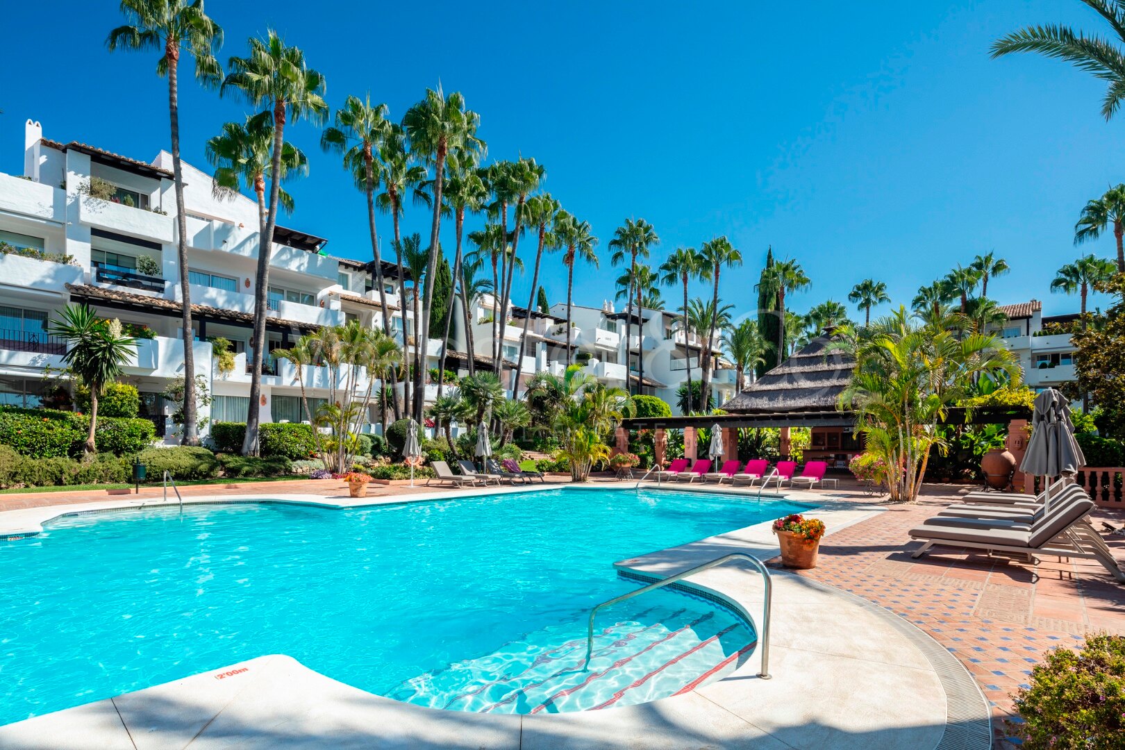 Contemporary beachside living at the Puente Romano