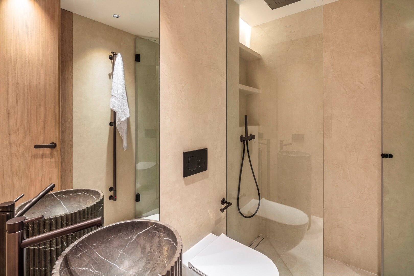 Contemporary beachside living at the Puente Romano