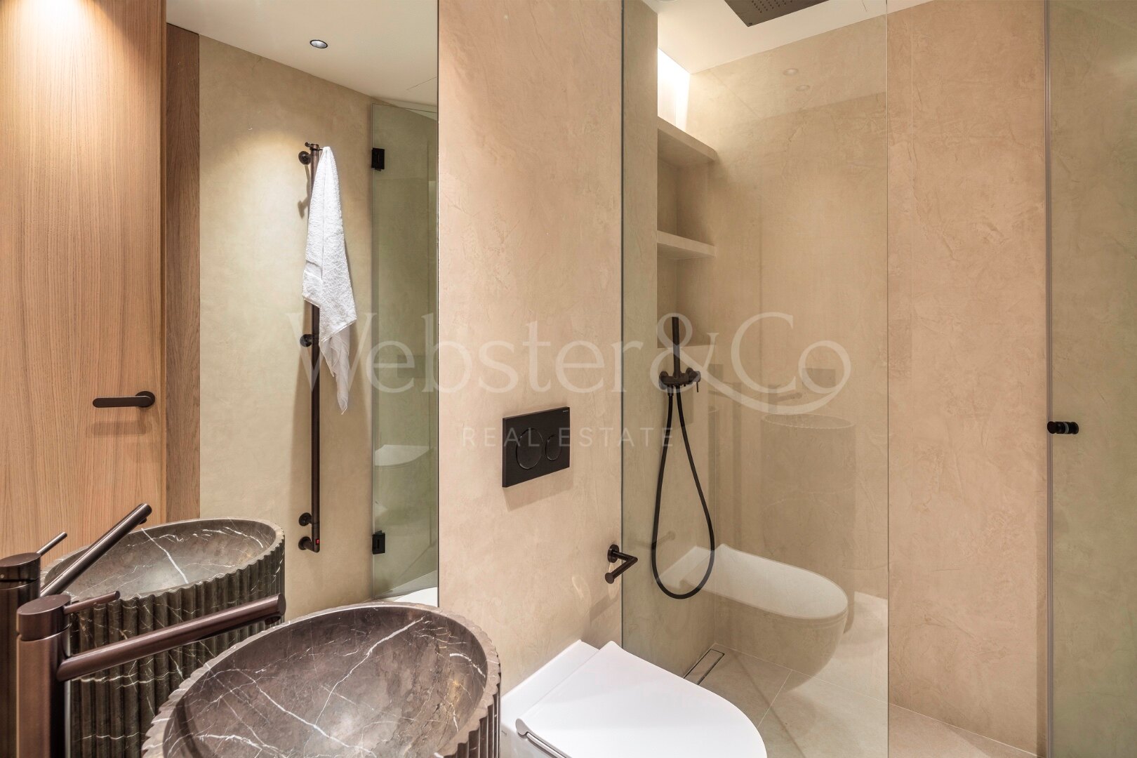 Contemporary beachside living at the Puente Romano