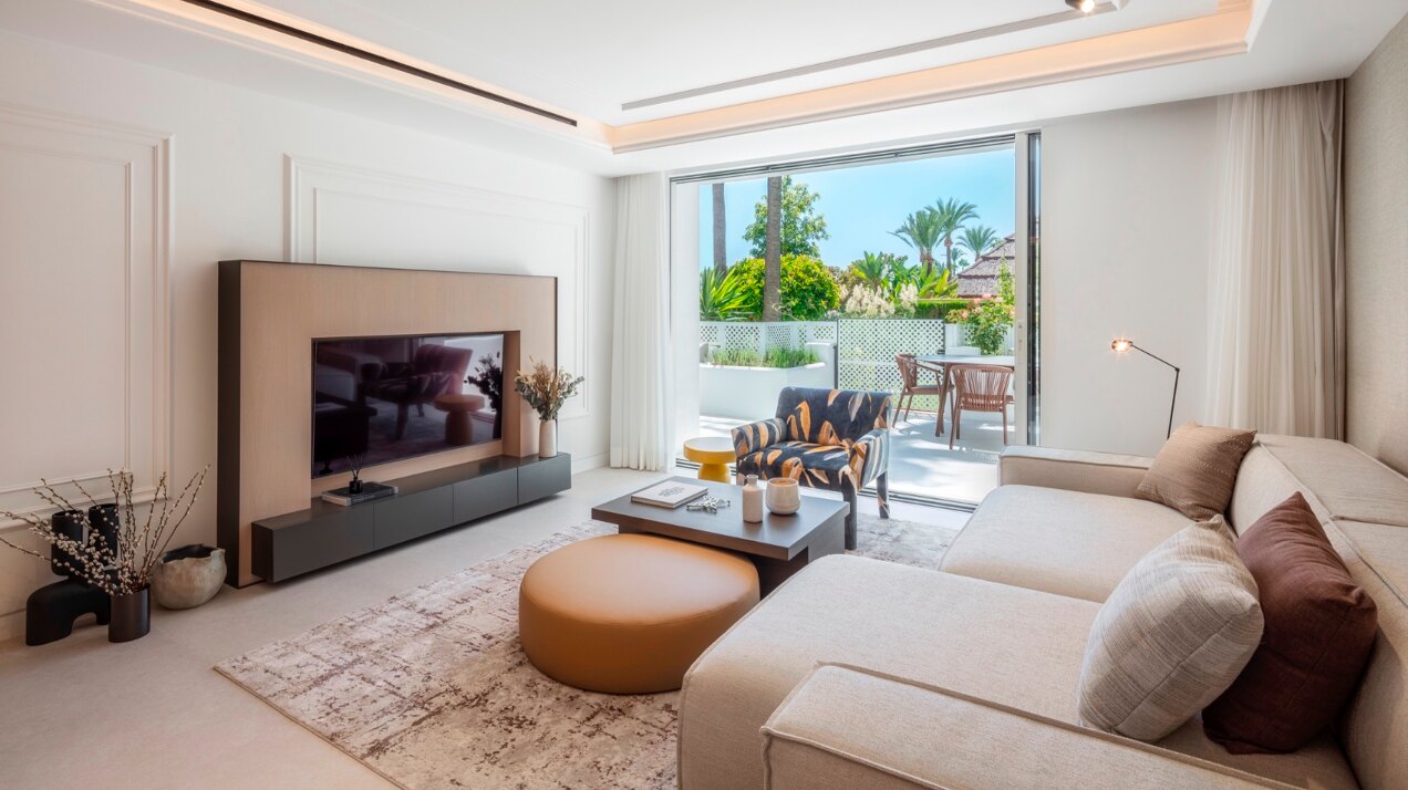 Contemporary beachside living at the Puente Romano