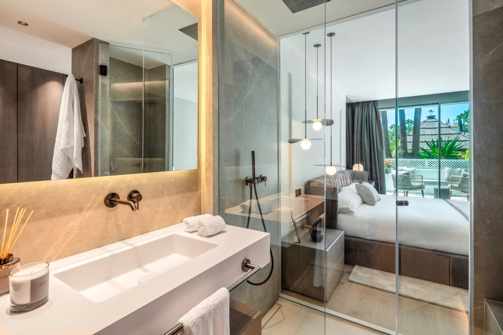 Contemporary beachside living at the Puente Romano