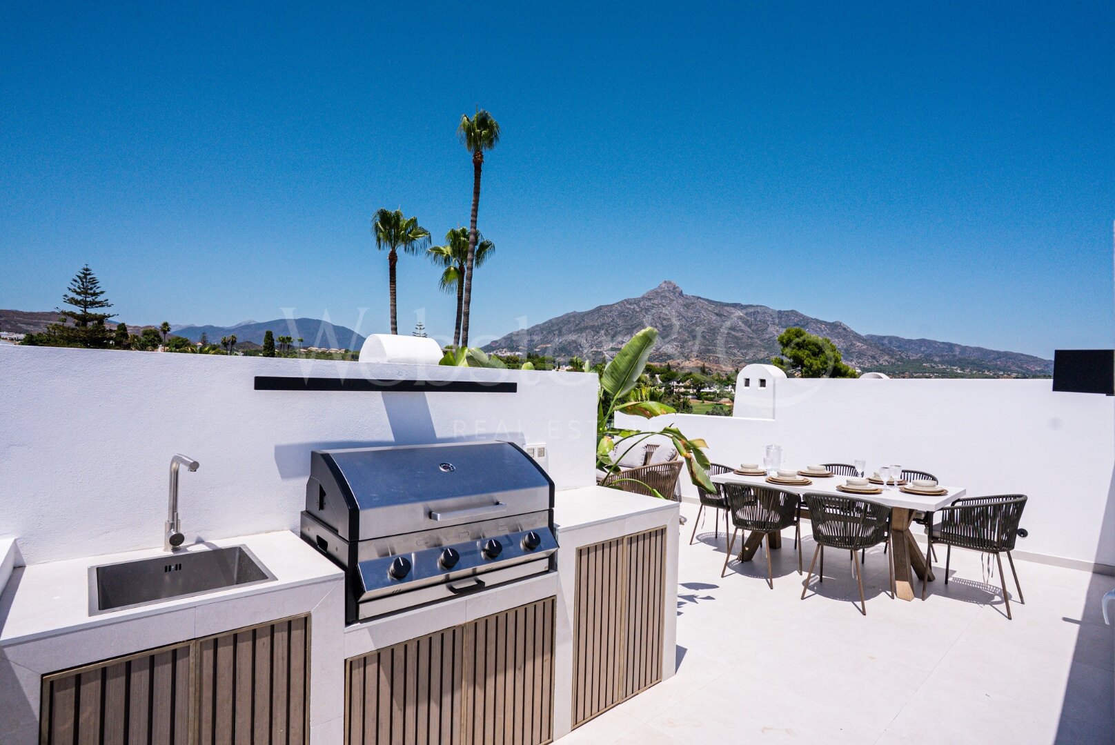 Penthouse Hideaway – Dúplex Perfecto en Nueva Andalucía