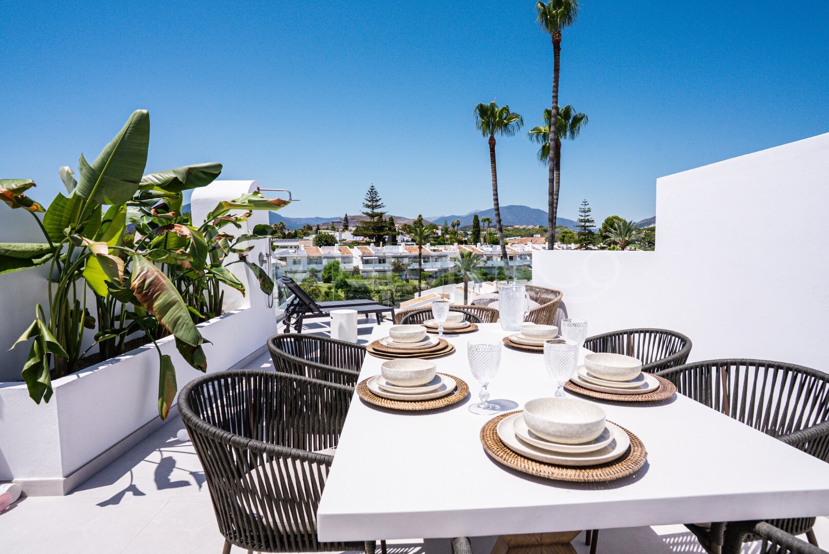 Penthouse Hideaway – Dúplex Perfecto en Nueva Andalucía