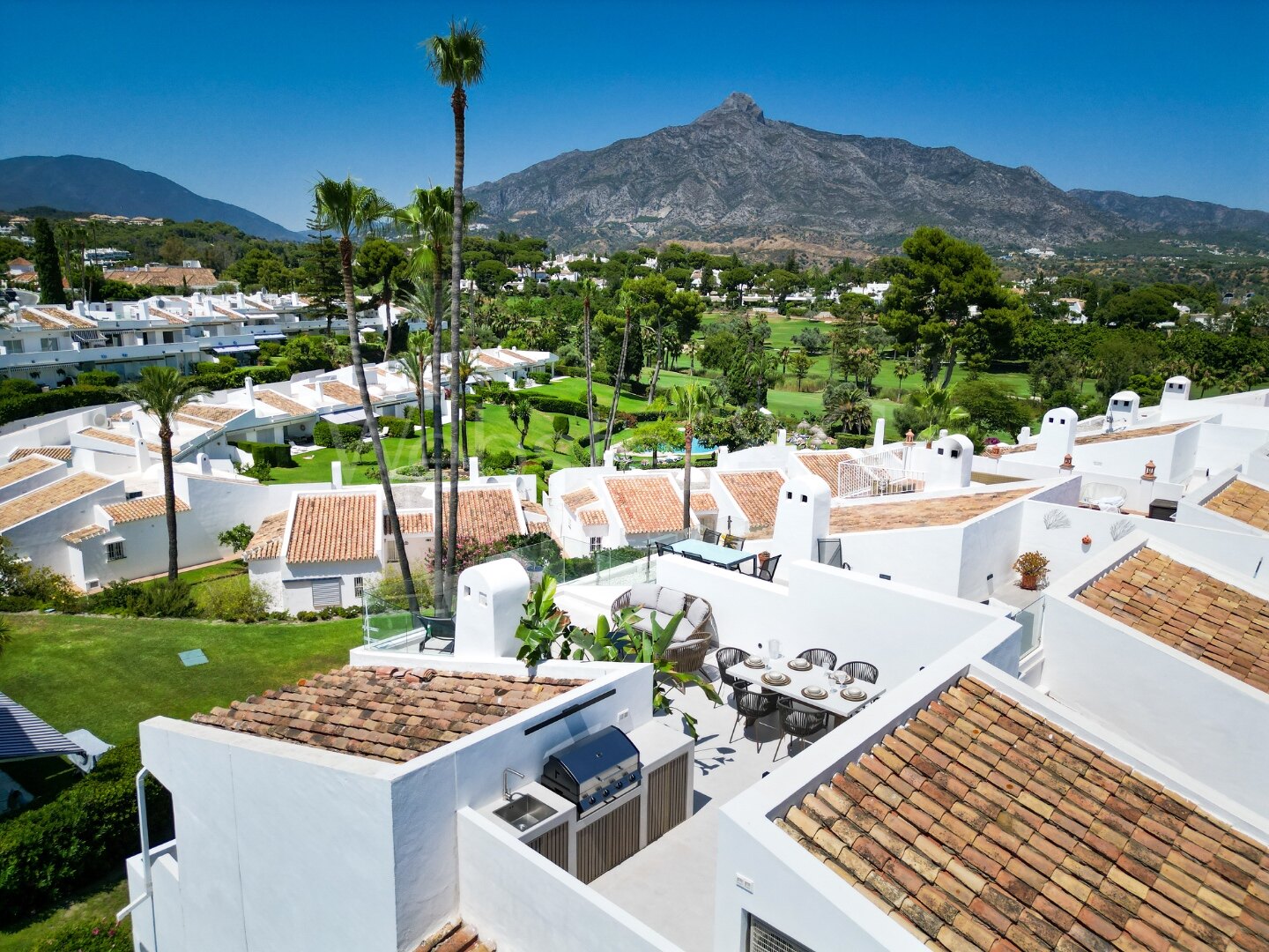 Penthouse Hideaway – Dúplex Perfecto en Nueva Andalucía