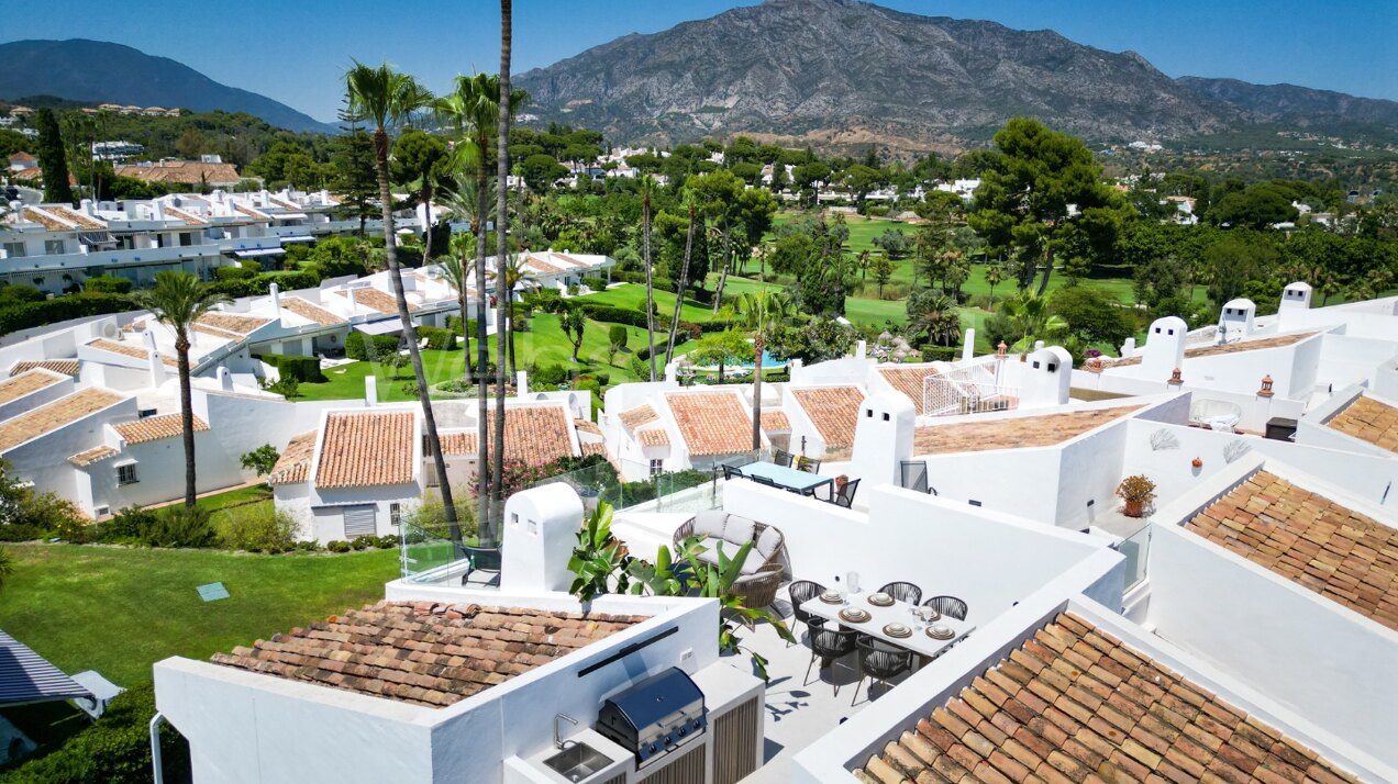 Penthouse Hideaway - Perfect Duplex, Nueva Andalucia