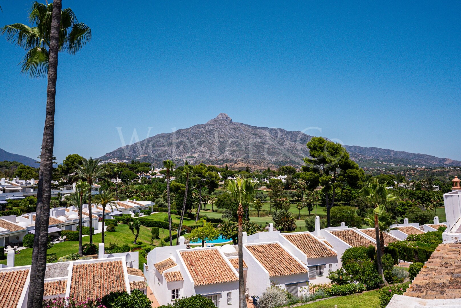 Penthouse Hideaway – Dúplex Perfecto en Nueva Andalucía