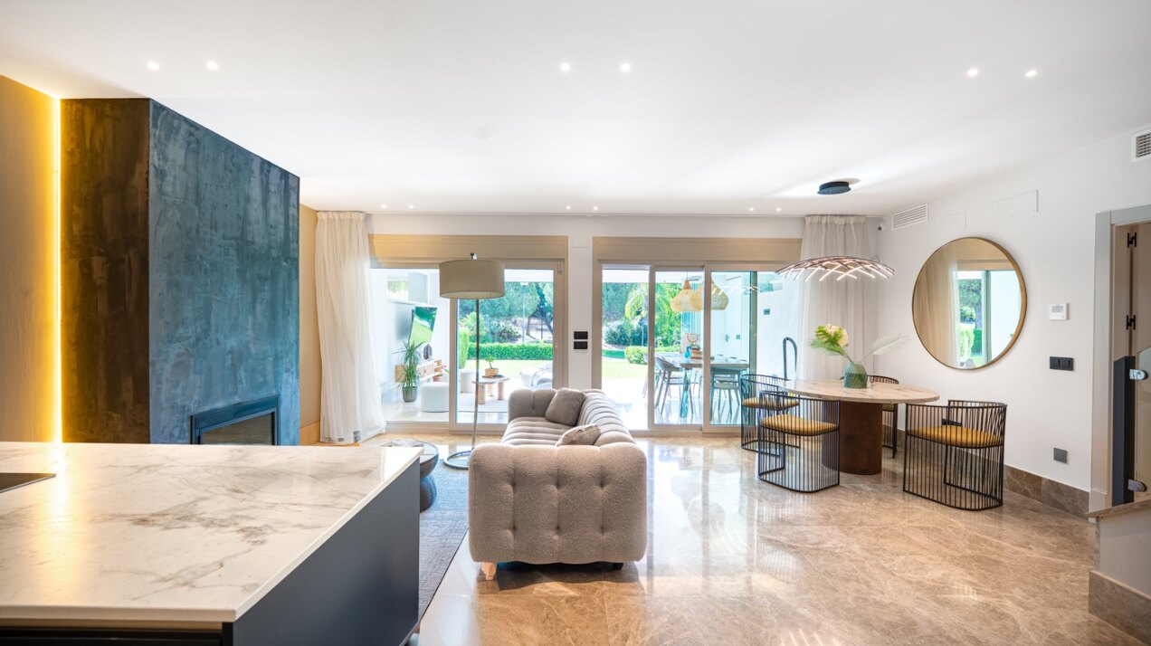 Townhouse offers luxury Mediterranean living in Marbella