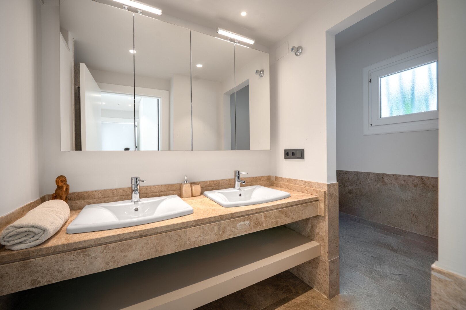 Townhouse offers luxury Mediterranean living in East Marbella