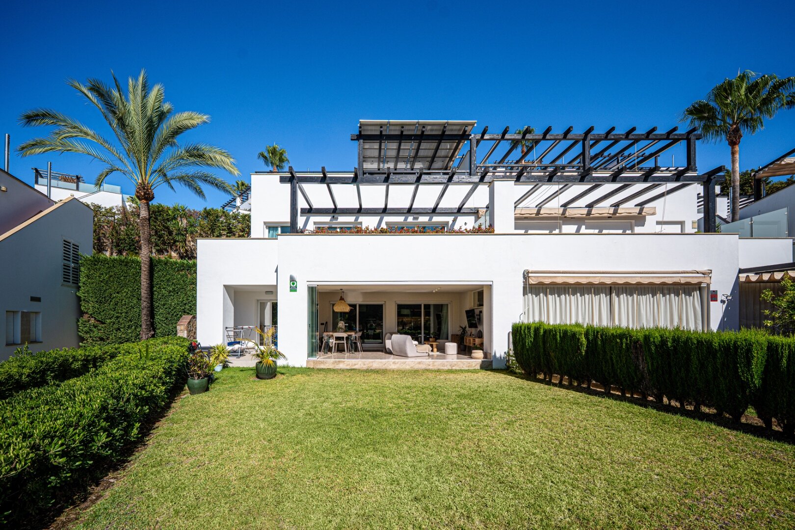 Townhouse offers luxury Mediterranean living in East Marbella